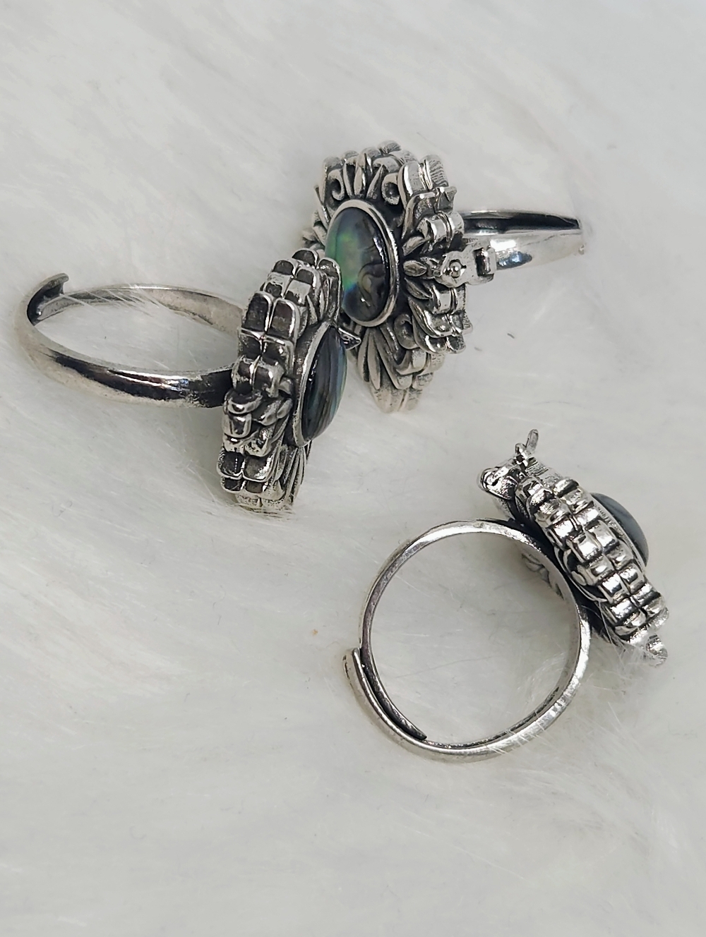 1 Pc Vintage Style Poison Ring | Abalone Shell Secret Compartment | Gothic Hinge - Picture 6 of 8